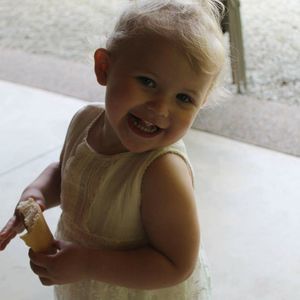 Meet your Posher, Caitlyn